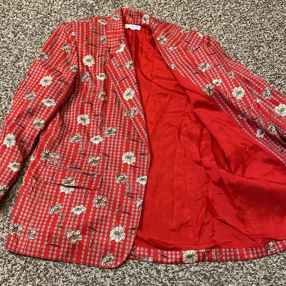 La Lisette Red Blazer Floral & Grey Dots Pinstripes - Picture 8 of 10